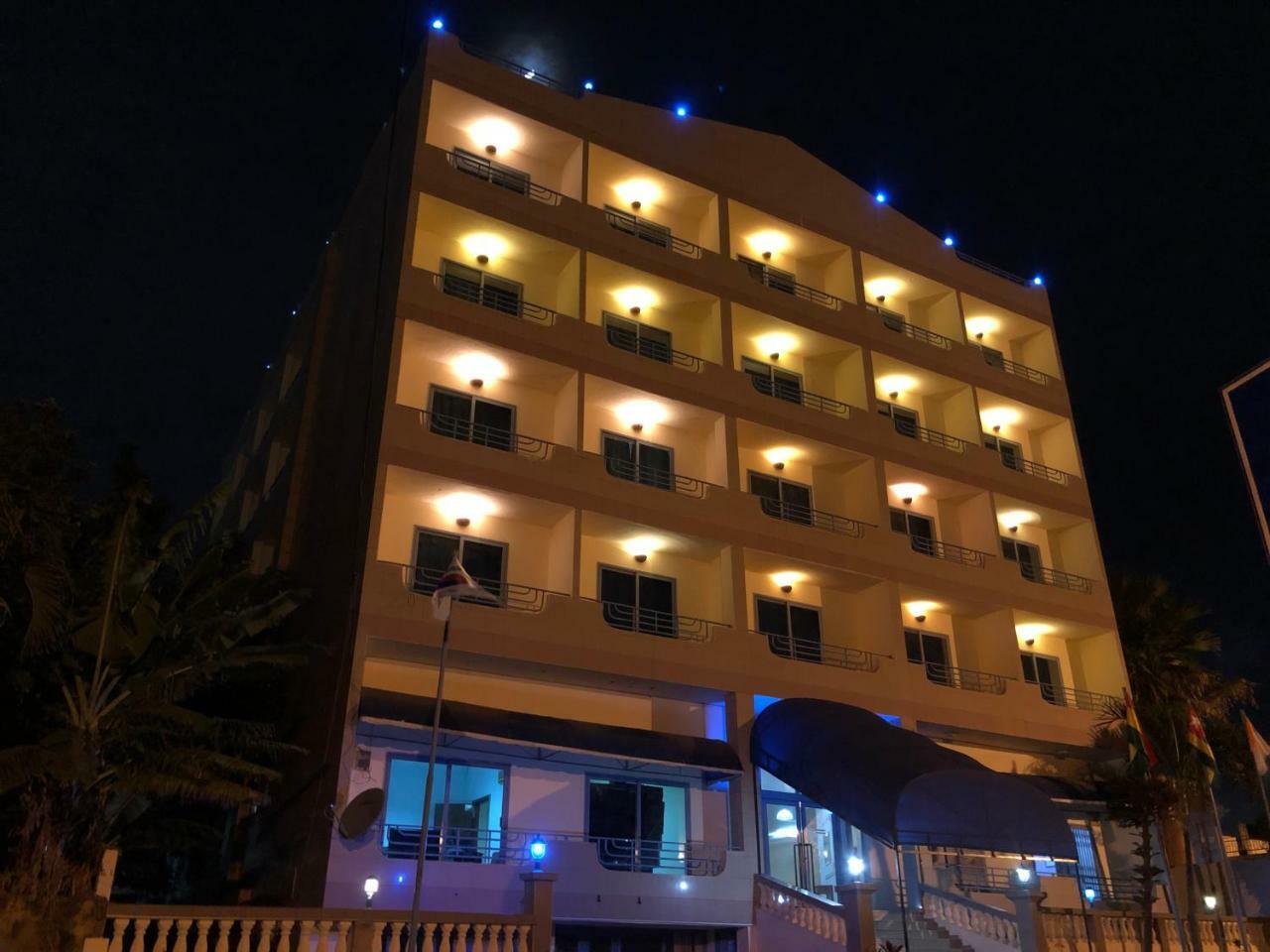 Maple Leaf Korean Hotel Achimota Exterior photo